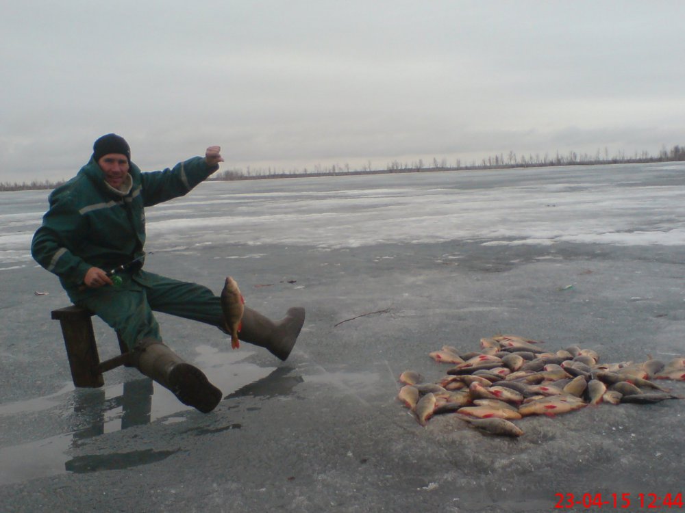 Вести с водоемов новосибирской области. Зимняя рыбалка Новосибирская область 2020. НСО оз Индерь зимняя рыбалка. Зимняя рыбалка на озере Иван. Озеро теннис рыбалка 2020.